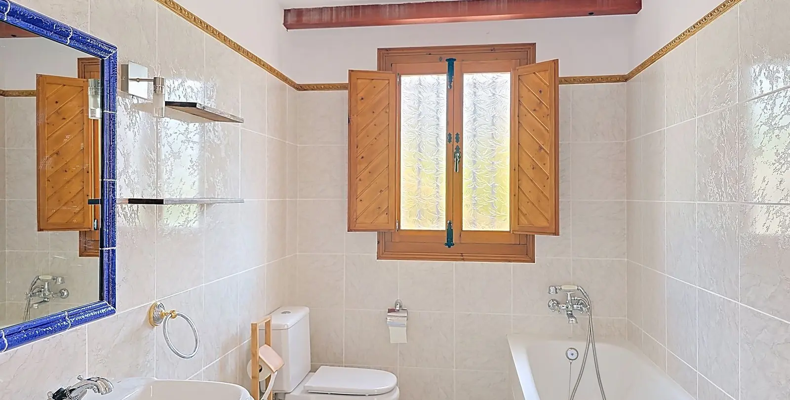 Продажа  отдельно стоящей виллы в Sedella 26