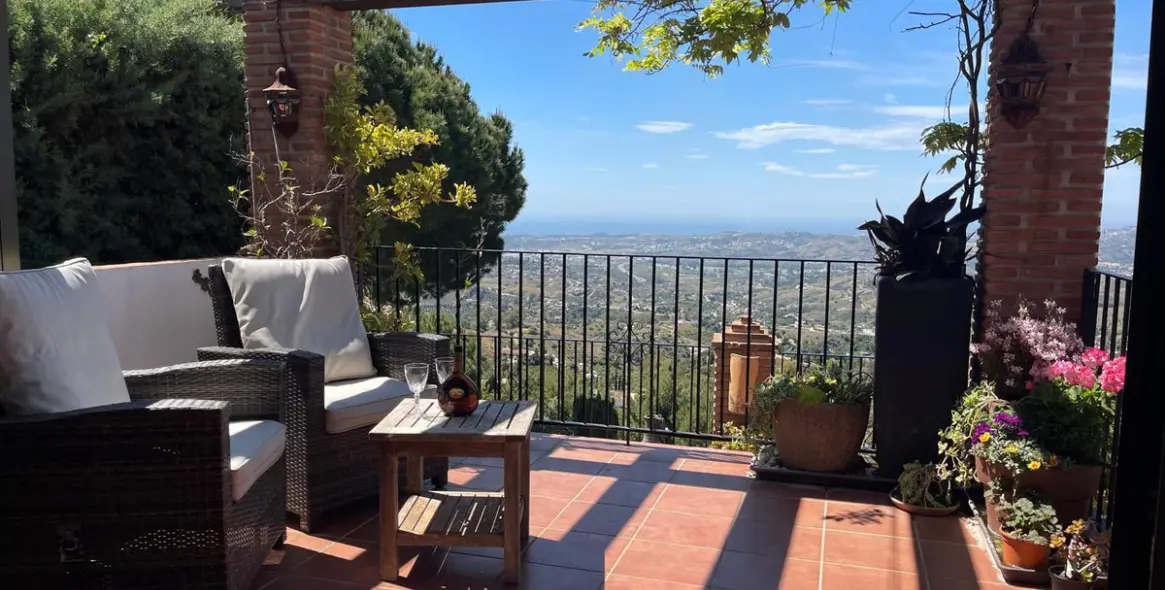 Sale of detached villa in Mijas 2
