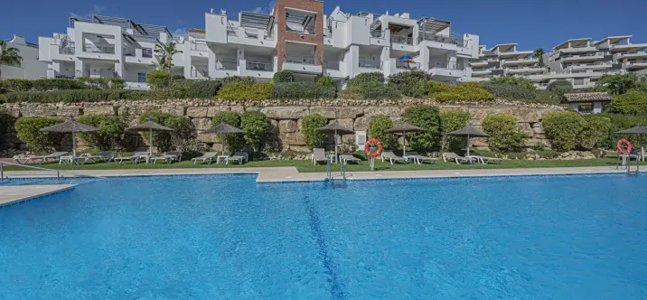 Sale of middle floor apartment in Los Arqueros 1