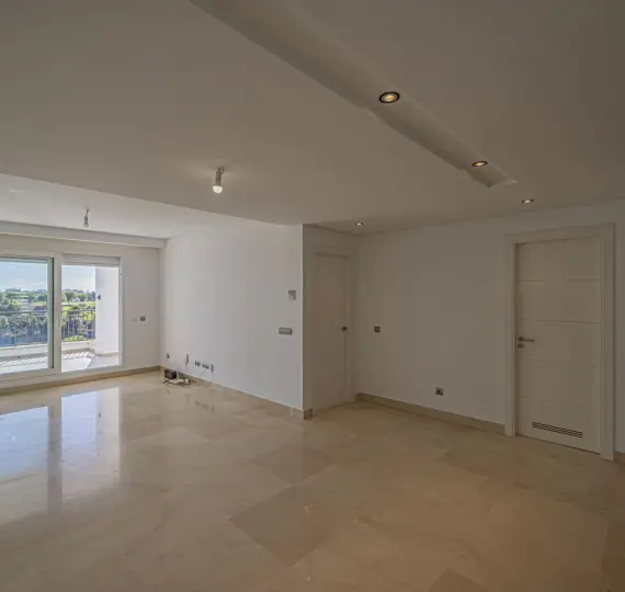 Sale of middle floor apartment in Los Arqueros