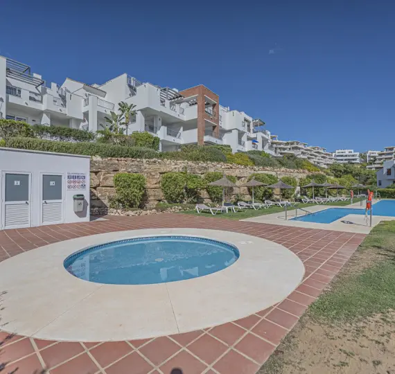 Sale of middle floor apartment in Los Arqueros