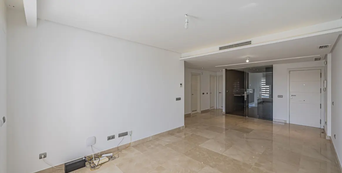 Продажа апартаментов на среднем этаже в Los Arqueros 6