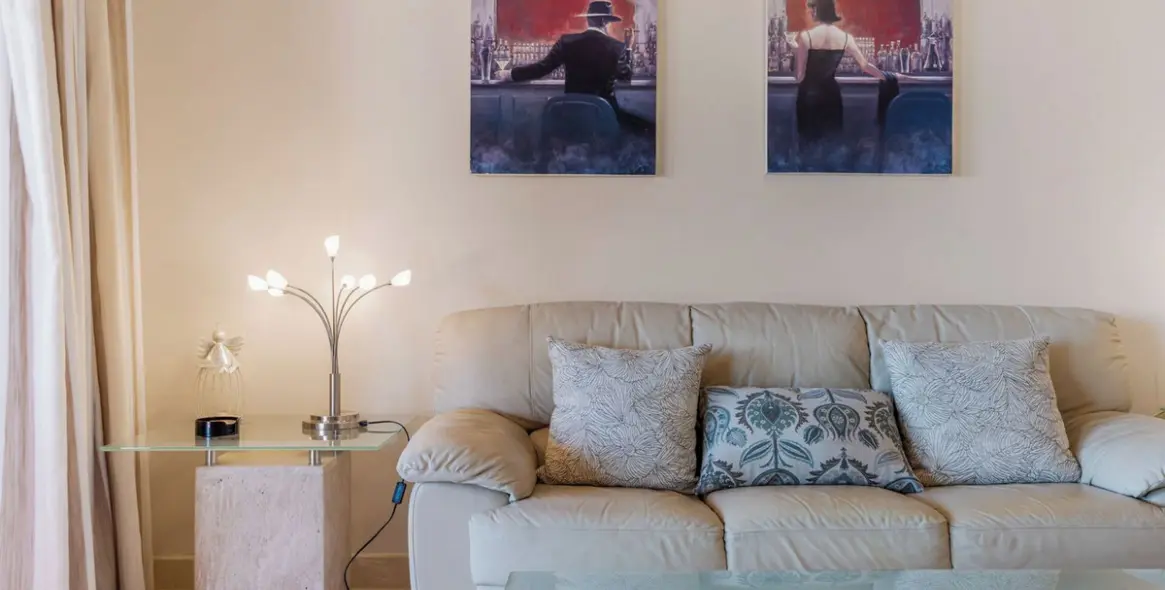 Продажа апартаментов на среднем этаже в Los Flamingos 8