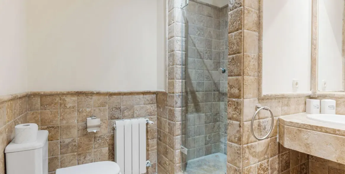 Продажа апартаментов на среднем этаже в Los Flamingos 19