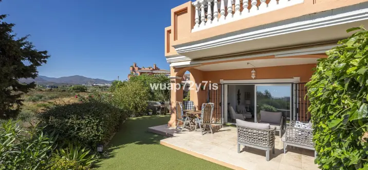 Sale of ground floor apartment in Estepona 0