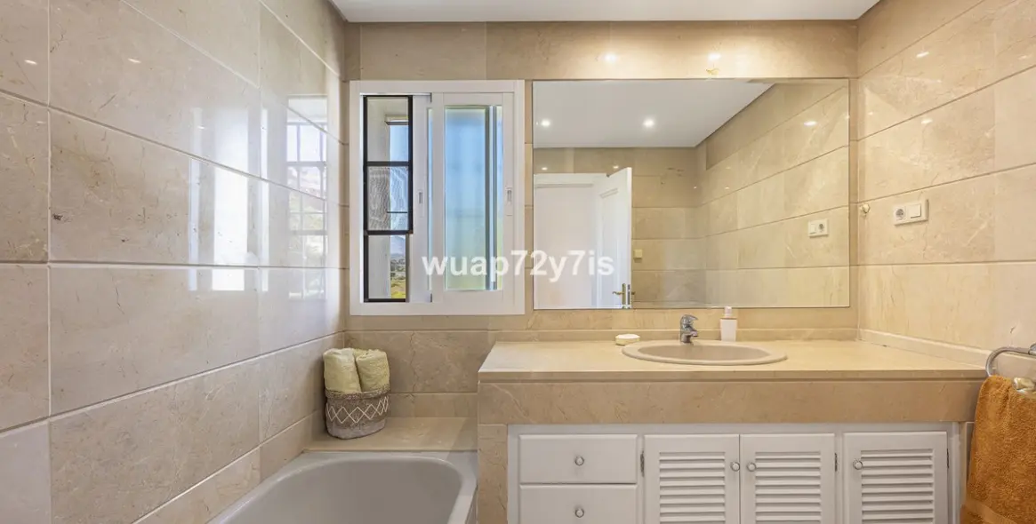 Продажа апартаментов на первом этаже в Estepona 16