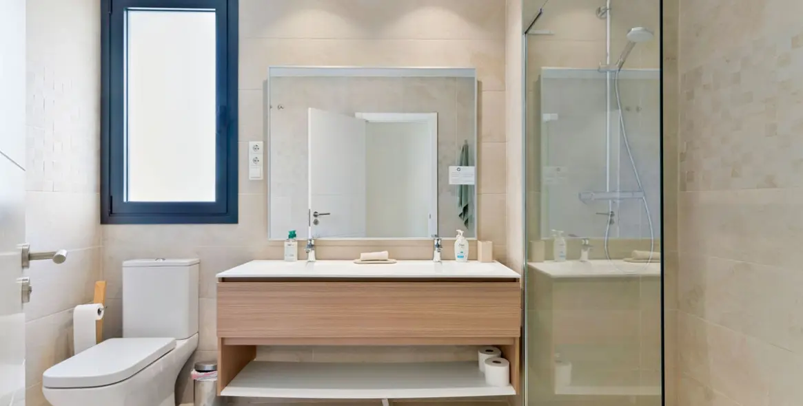 Продажа апартаментов на среднем этаже в Estepona 10