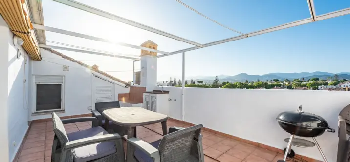 Venta de ático en San Pedro de Alcántara 2