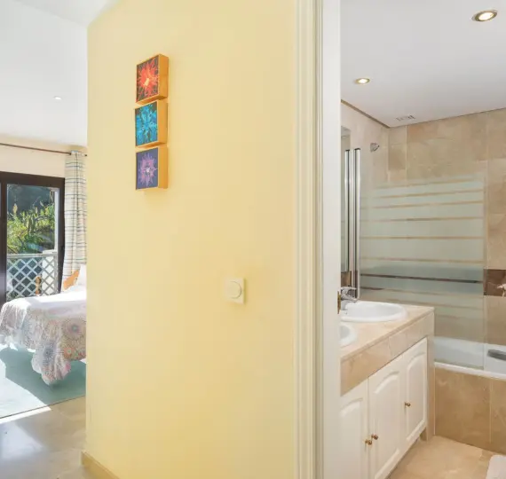 Продажа апартаментов на среднем этаже в Río Real