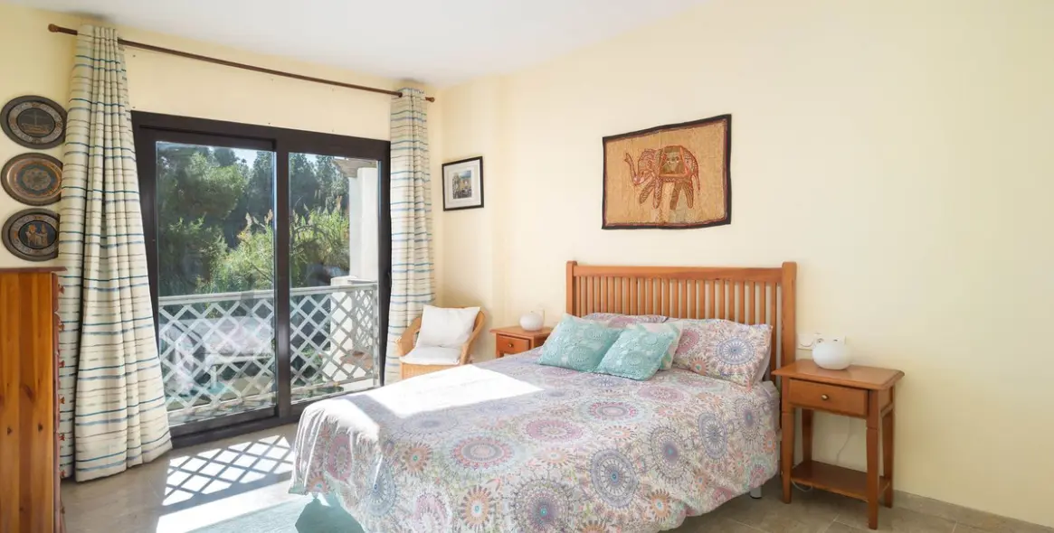 Продажа апартаментов на среднем этаже в Río Real 4