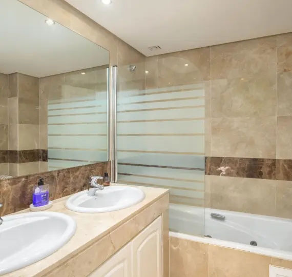 Продажа апартаментов на среднем этаже в Río Real