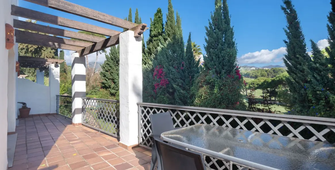 Продажа апартаментов на среднем этаже в Río Real 19