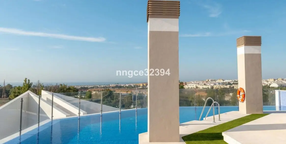 Sale of middle floor apartment in Nueva Andalucía 14