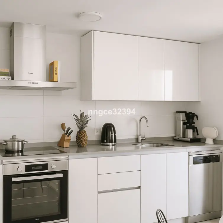 Sale of middle floor apartment in Nueva Andalucía