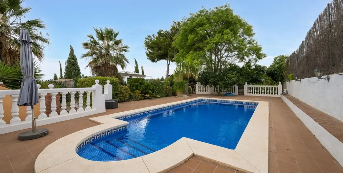 Sale of detached villa in Alhaurín el Grande 10