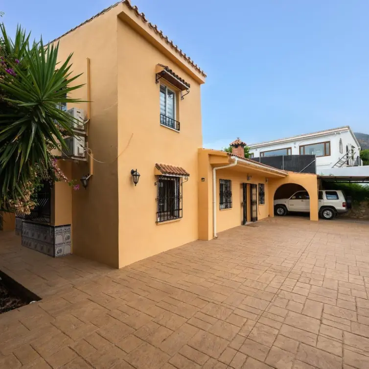 Venta de villa independiente en Alhaurín el Grande