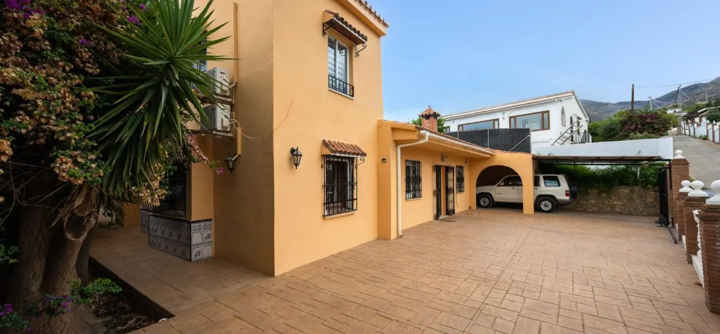 Venta de villa independiente en Alhaurín el Grande 0
