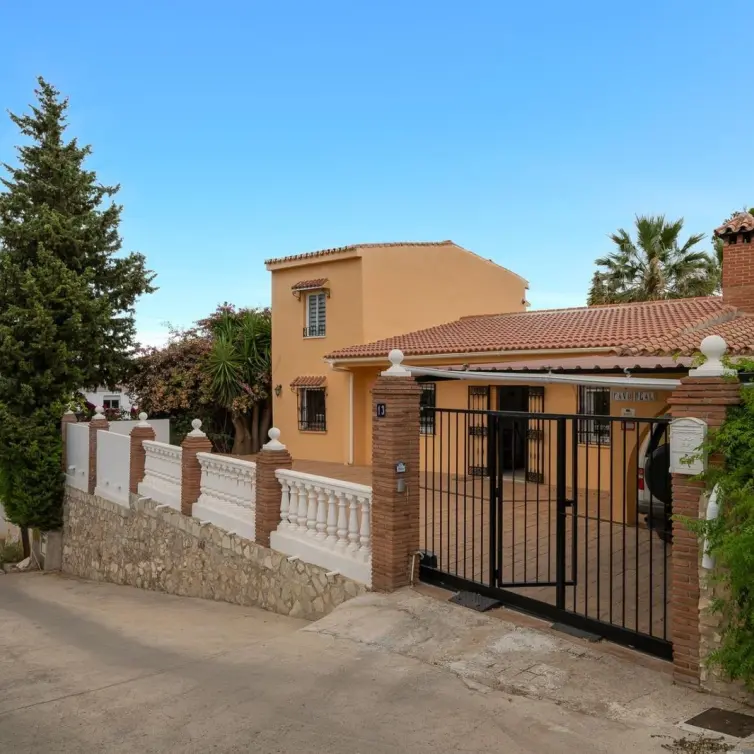 Venta de villa independiente en Alhaurín el Grande