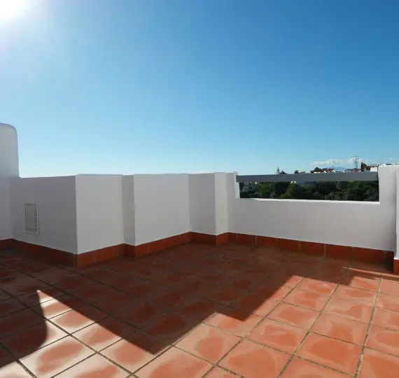 Продажа дома на две семьи в Cabopino