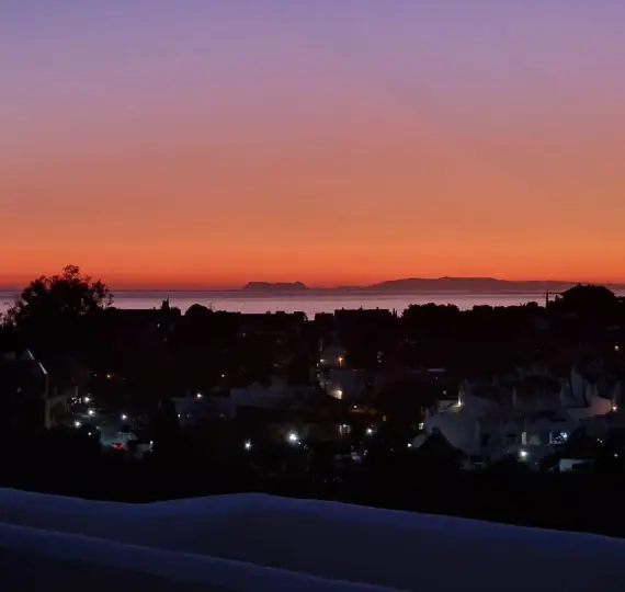 Продажа дома на две семьи в Cabopino