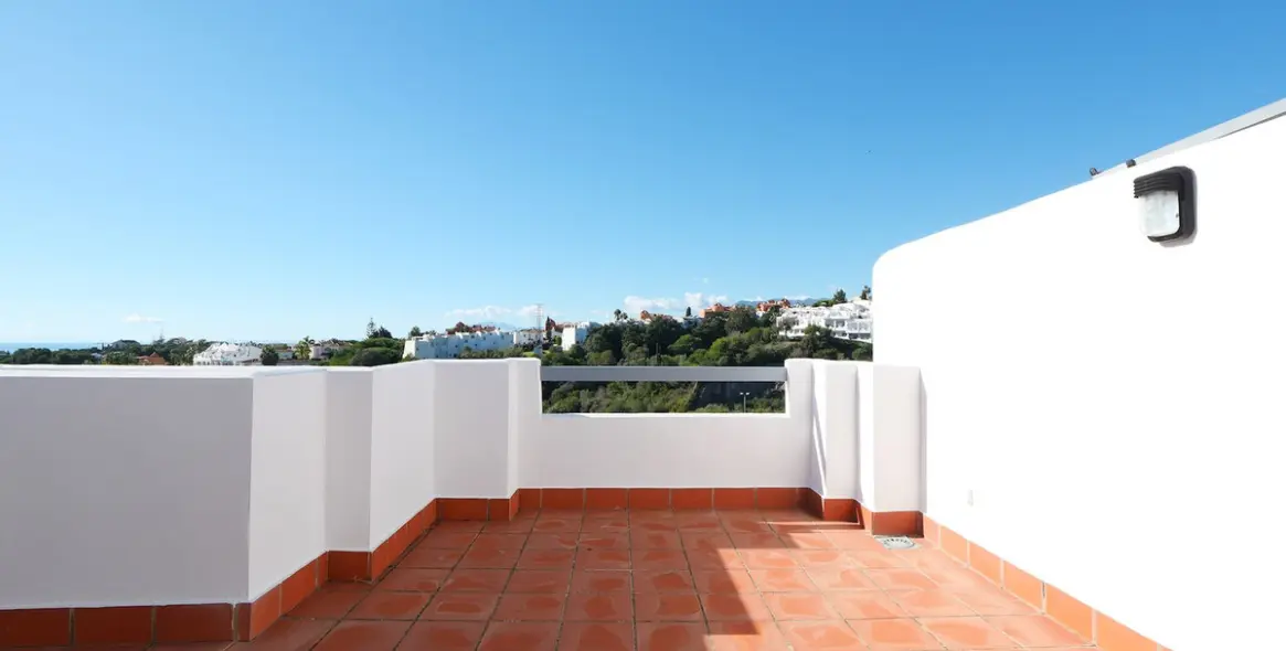 Продажа дома на две семьи в Cabopino 15