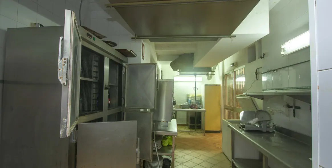 Продажа ресторана в Marbesa 16