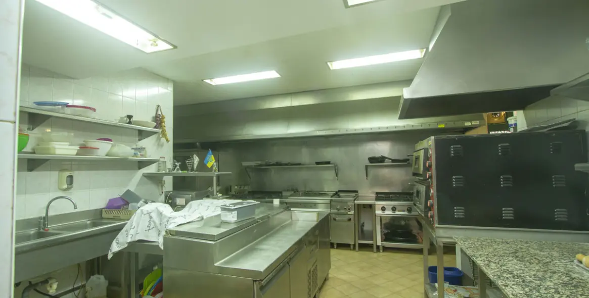 Продажа ресторана в Marbesa 17