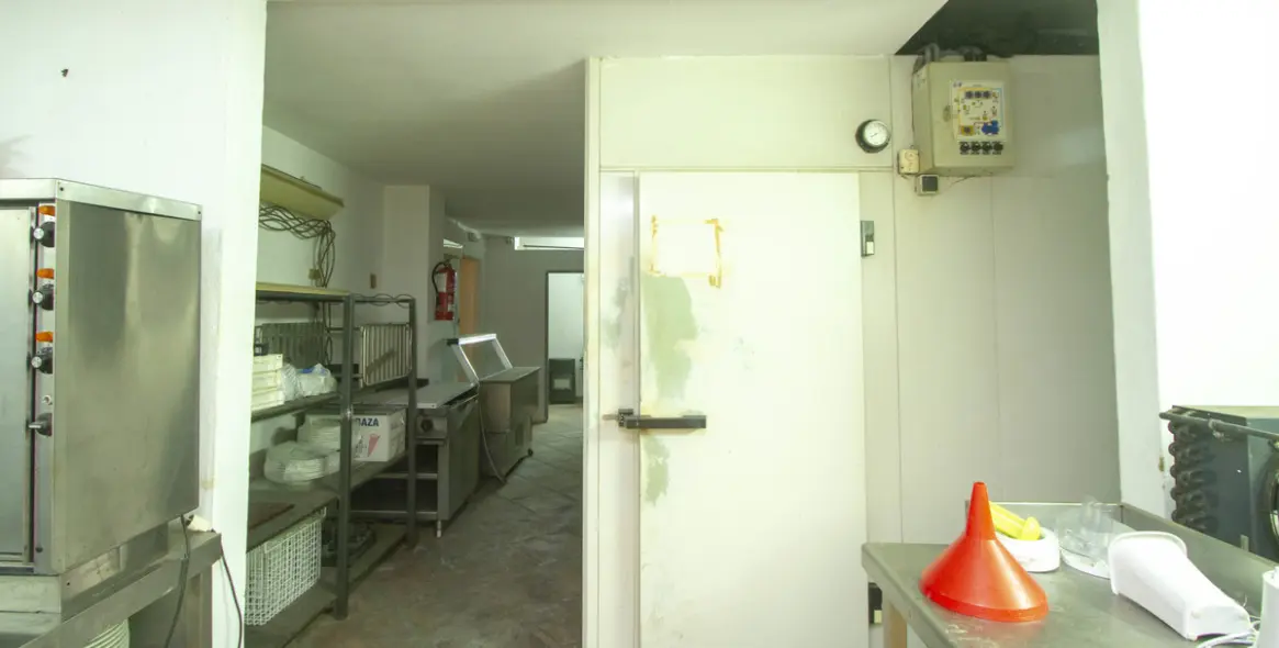 Продажа ресторана в Marbesa 18