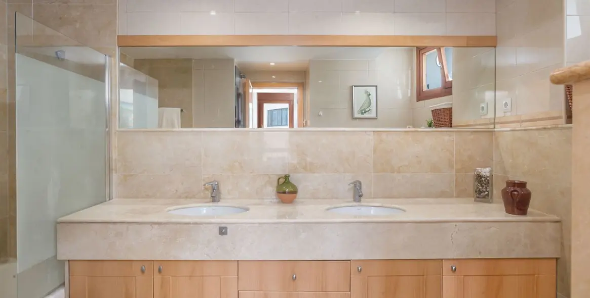 Sale of ground floor apartment in Altos de los Monteros 14