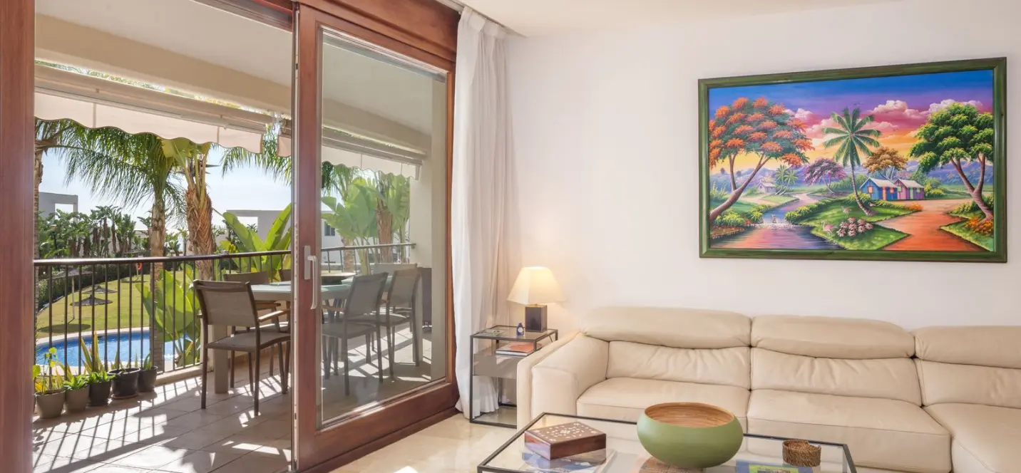 Sale of ground floor apartment in Altos de los Monteros 2
