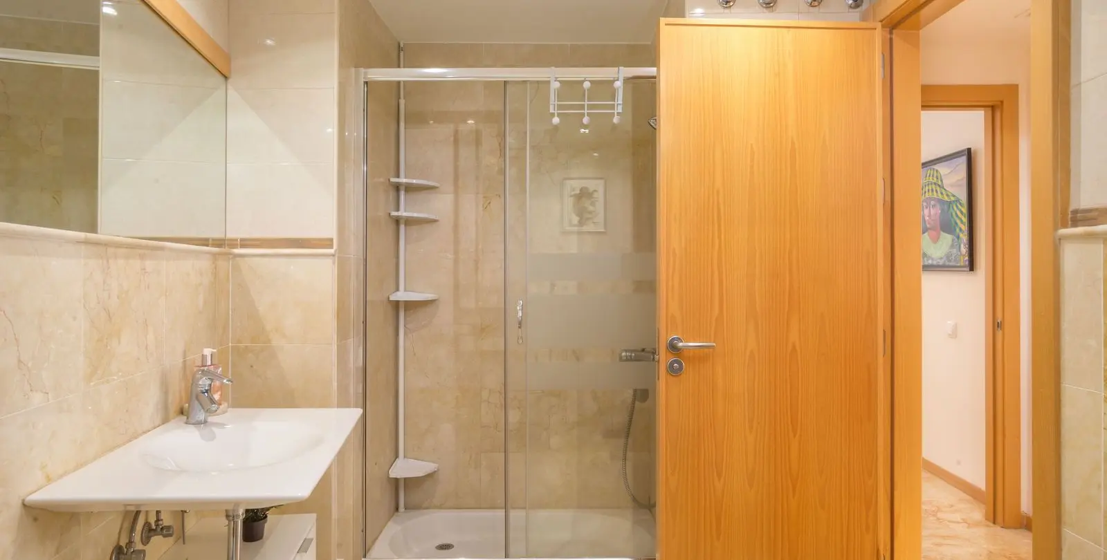 Sale of ground floor apartment in Altos de los Monteros 19