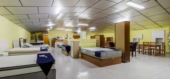 Venta de local comercial en Estepona 3