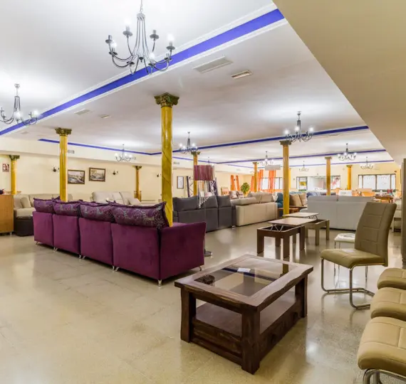 Venta de local comercial en Estepona