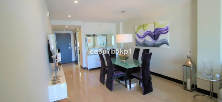 Sale of ground floor apartment in Benahavís 1