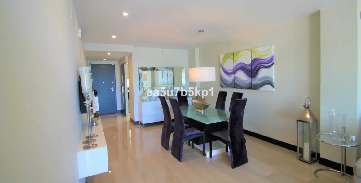 Sale of ground floor apartment in Benahavís 18