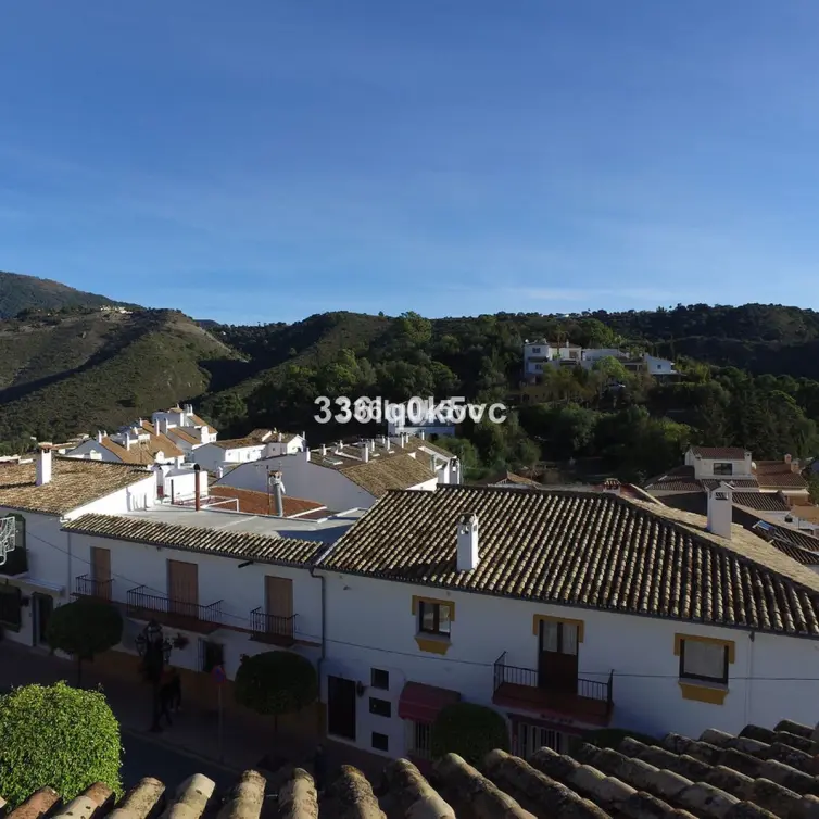Sale of duplex in Benahavís