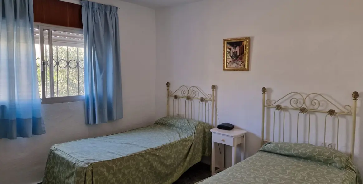 Sale of detached villa in Tolox 18