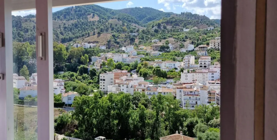 Sale of detached villa in Tolox 19