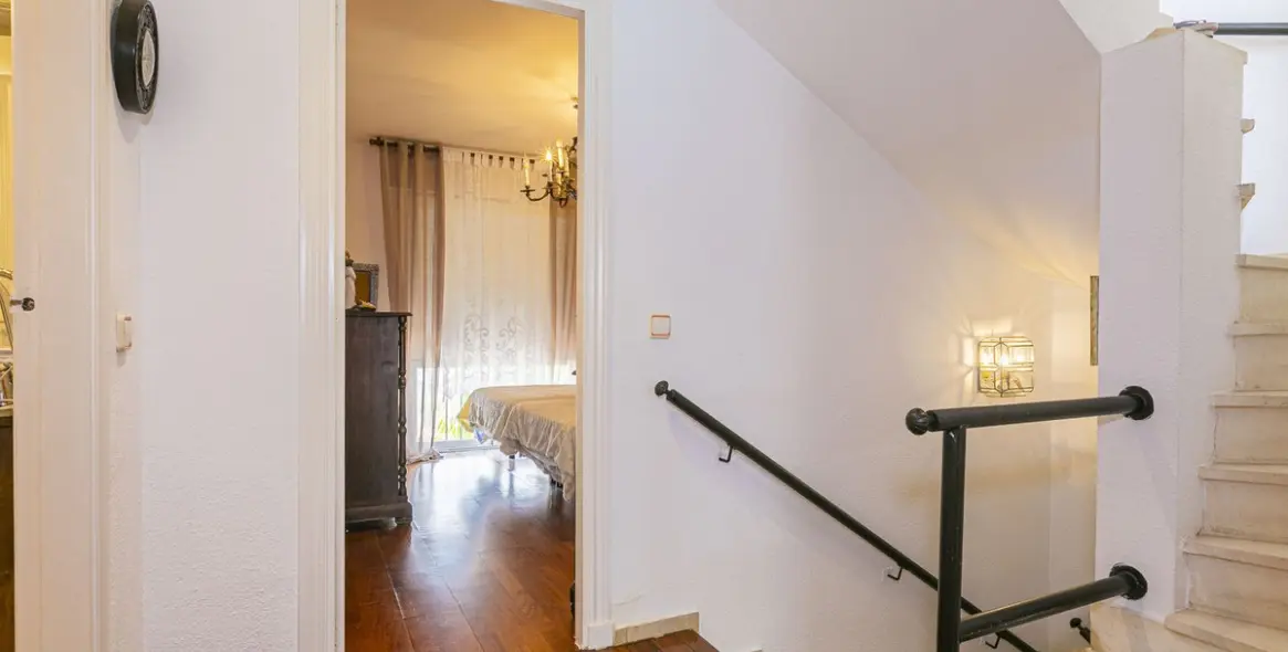 Sale of townhouse in Marbella 28