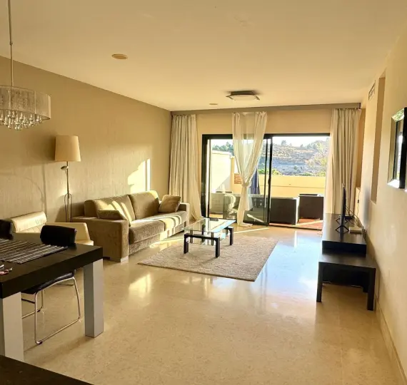 Продажа апартаментов на среднем этаже в Benahavís