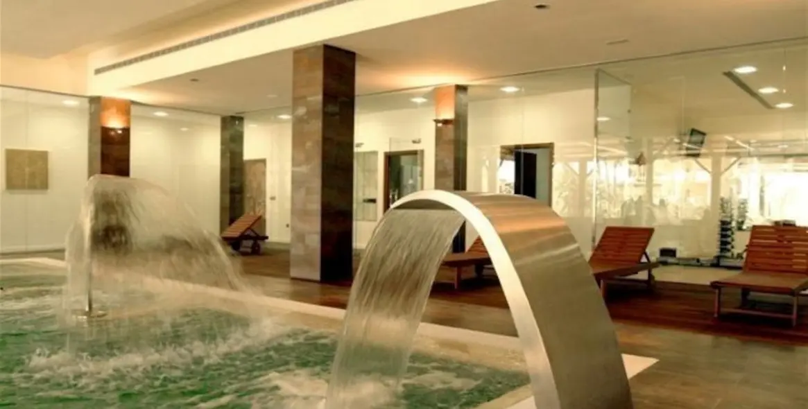 Продажа апартаментов на среднем этаже в Benahavís 8