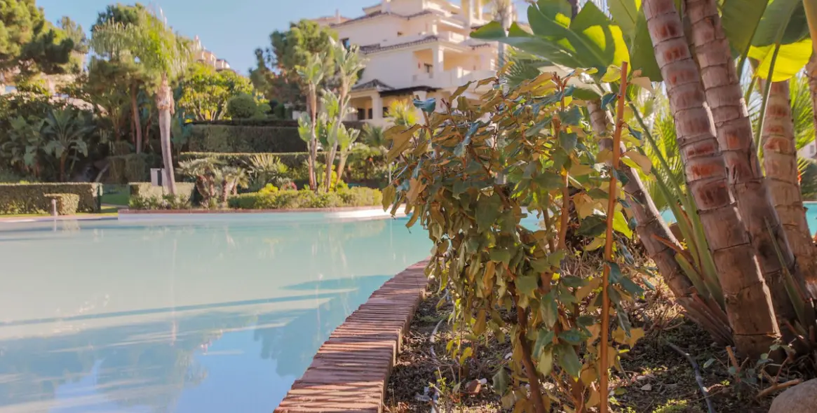 Продажа апартаментов на среднем этаже в Benahavís 9