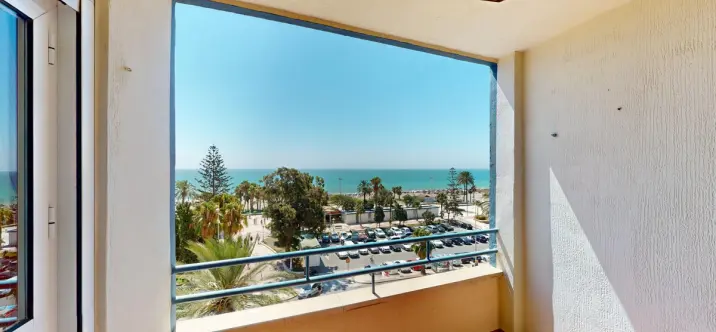 Sale of middle floor apartment in Torre del Mar 2