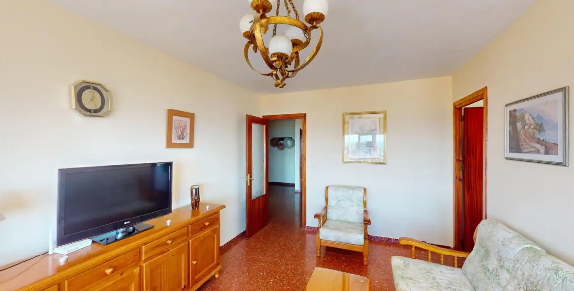 Sale of middle floor apartment in Torre del Mar 23