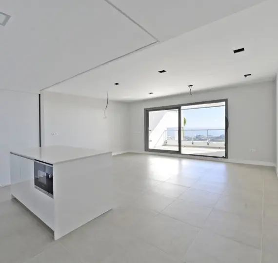 Продажа апартаментов на среднем этаже в Benalmadena