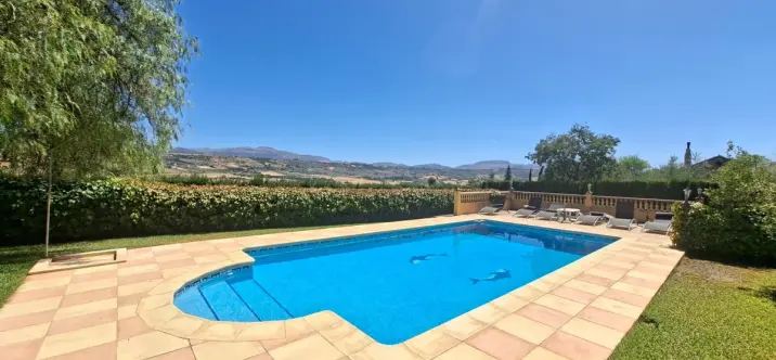 Sale of detached villa in Ronda 0