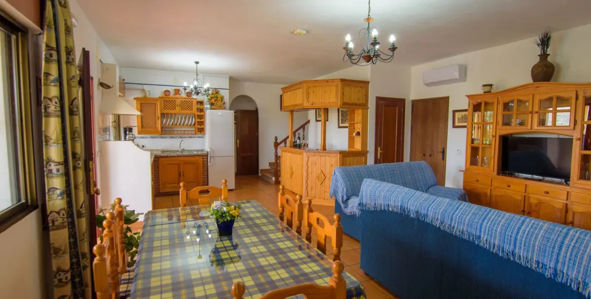 Sale of detached villa in Ronda 15