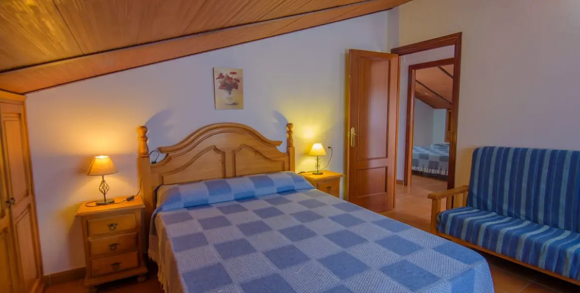 Sale of detached villa in Ronda 18