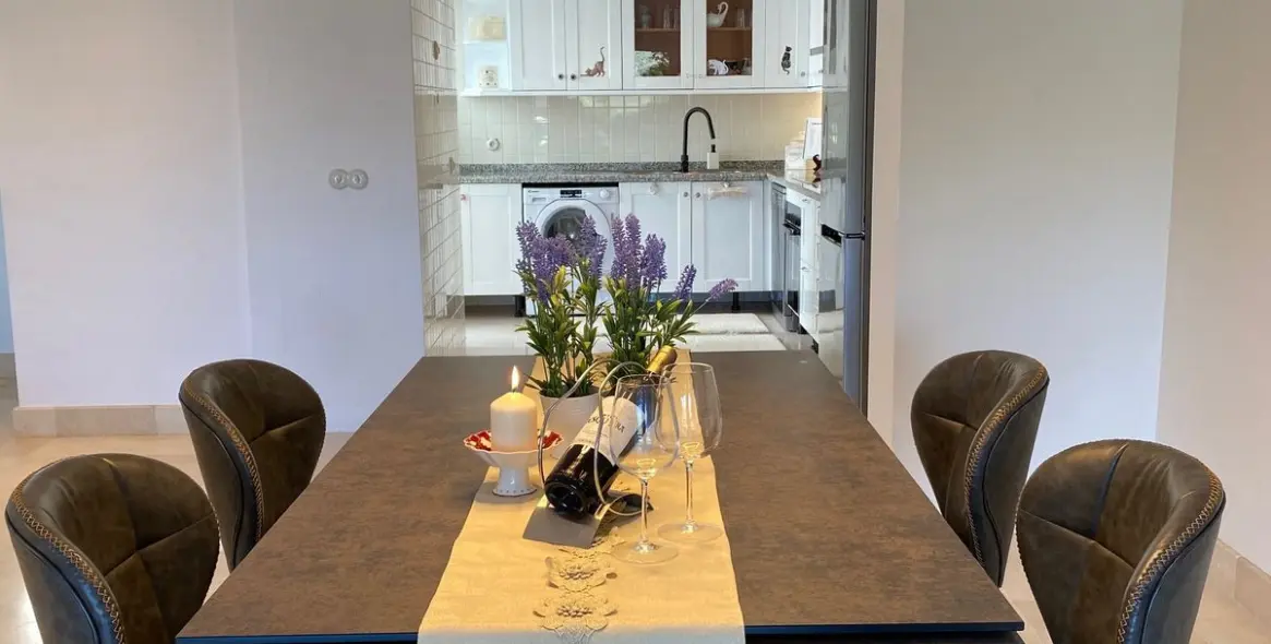 Продажа таунхауса в Istán 2