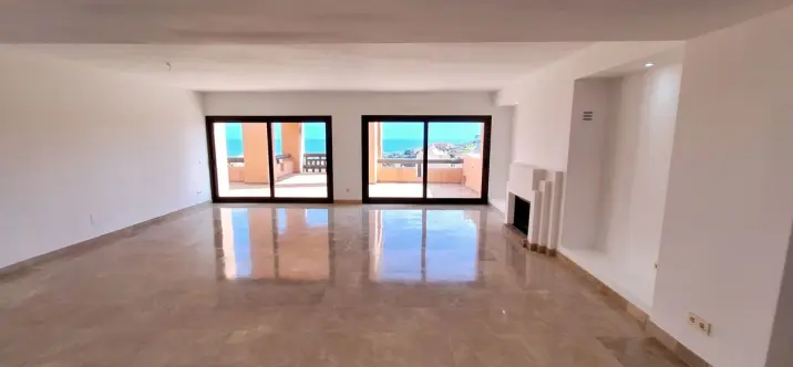 Продажа пентхауса в La Duquesa 3